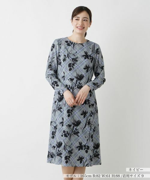 Leilian / レリアン ドレス | 洗えるストレッチフレアワンピース(ネイビー)