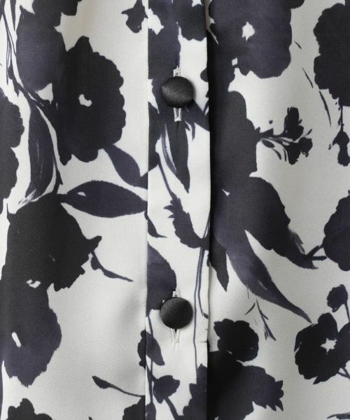 Leilian / レリアン シャツ・ブラウス | 【店舗人気】フラワー柄バンドカラーブラウス【BINDA】 | 詳細13