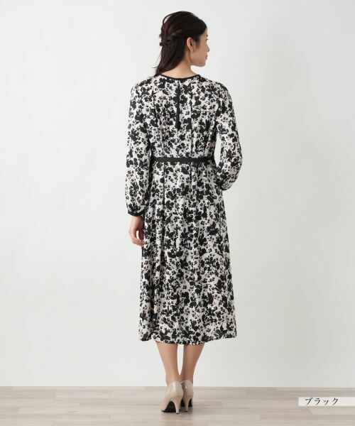 ✨美品✨ Leilian レリアン　膝丈ワンピース　フレア　ドット　Aライン　L プリントフレアワンピース【Leilian WHITE LABEL】|レリアン