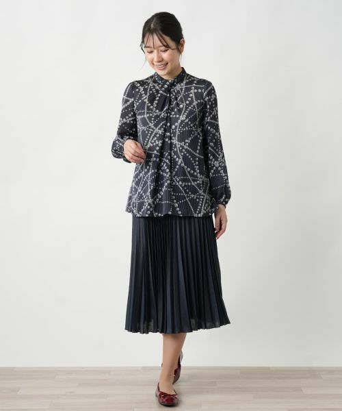 Leilian / レリアン シャツ・ブラウス | プリントタックブラウス | 詳細1