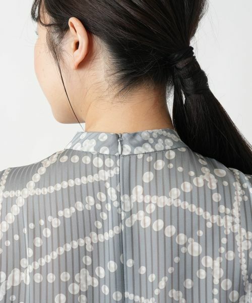 Leilian / レリアン シャツ・ブラウス | プリントタックブラウス | 詳細11