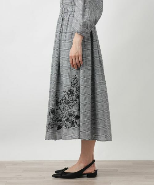 Leilian / レリアン ミニ・ひざ丈スカート | チェック刺繍フレアスカート | 詳細5