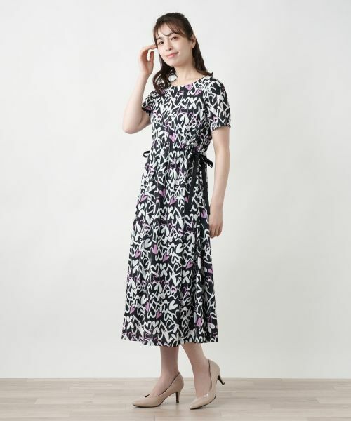 美品！レリアン　ROCHAS Premiere Leilian ワンピース　11 リーフ柄フレアワンピース【ROCHAS Premiere】|レリアン