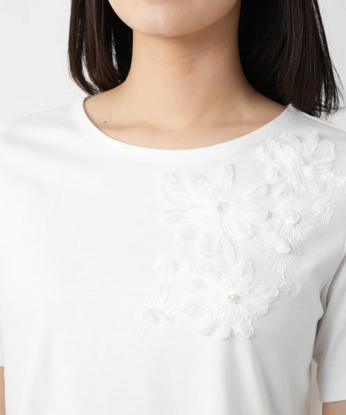 Leilian / レリアン Tシャツ | フラワー刺繍Tシャツ | 詳細10