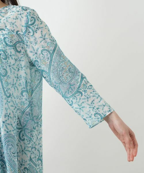 Leilian / レリアン シャツ・ブラウス | ペイズリー柄キーネックブラウス【ERICA】 | 詳細10