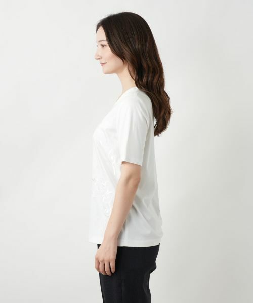 セール】 刺繍Tシャツ【ROCHAS Premiere】 （Tシャツ）｜Leilian