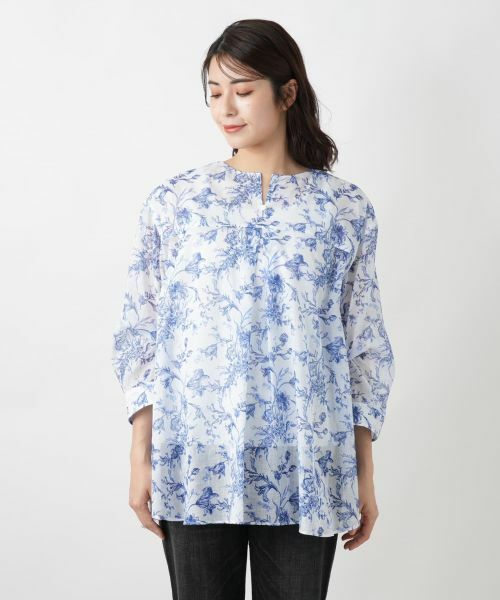 Leilian / レリアン シャツ・ブラウス | フラワー柄キーネックブラウス | 詳細7