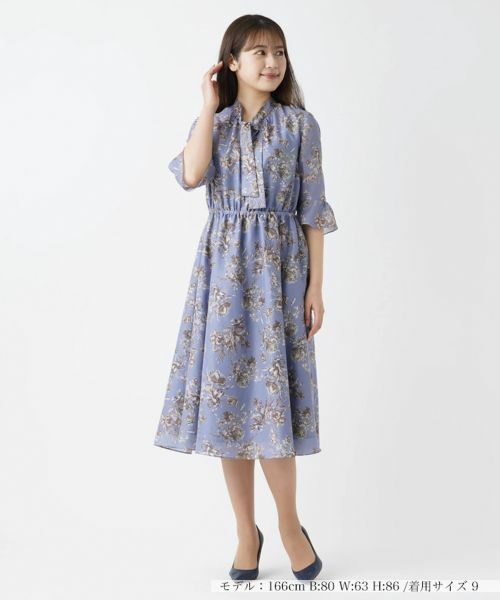 【新品】定価62,700円　レリアン　洗えるミディ丈ワンピース　ブルー　13＋ 新品】定価62,700円 レリアン 洗えるミディ丈ワンピース ブルー
