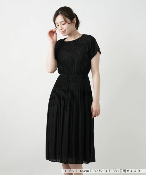 Leilian / レリアン ドレス | プリーツワンピース【セレモニー】(ブラック)