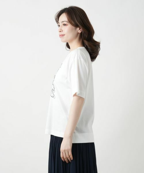 Leilian / レリアン スパンコール刺繍カットソー【Leilian WHITE LABEL】 店舗人気】スパンコール刺繍Tシャツ【Leilian WHITE LABEL