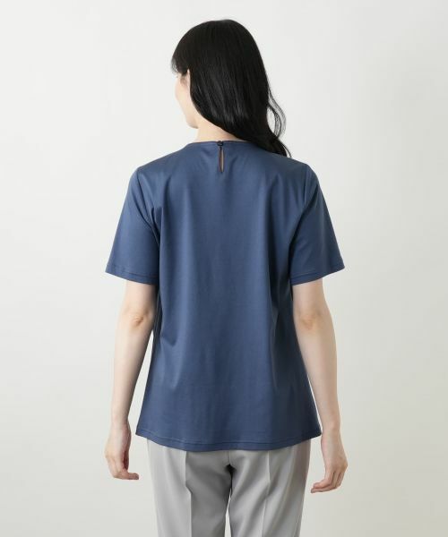 Leilian / レリアン デザインVネックカットソー【Leilian WHITE LABEL】 デザインVネックカットソー【Leilian WHITE LABEL】|レリアン