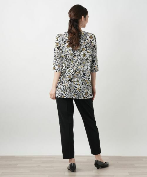極美品✨Leilian 13＋ 洗える フラワープリントチュニック ボウタイ 極美品✨Leilian 13＋ 洗える フラワープリントチュニック ボウタイ