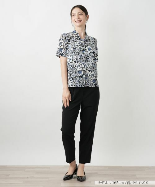 【新品】定価29,700円　レリアン　フラワープリント半袖Tシャツ　花束　9号 フラワープリントTシャツ【Leilian WHITE
