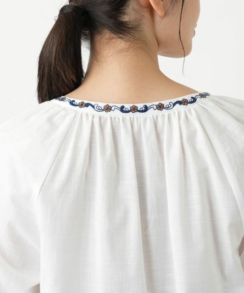 Leilian / レリアン シャツ・ブラウス | 刺繍スモックブラウス | 詳細8