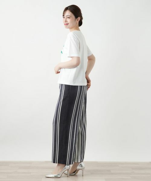 レリアン　新品タグ付き　長袖シャツ ホワイト 店舗人気】タックカットソー【Leilian WHITE LABEL】|レリアン
