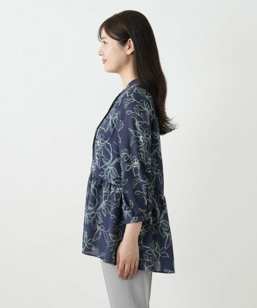 Leilian / レリアン シャツ・ブラウス | ボタニカル柄ブラウス【Leilian WHITE LABEL】 | 詳細10