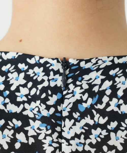 Leilian / レリアン ドレス | プリントVネックワンピース【Leilian WHITE LABEL】 | 詳細15