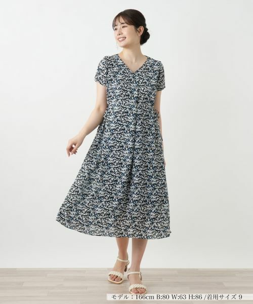 Leilian / レリアン ドレス | プリントVネックワンピース【Leilian WHITE LABEL】 | 詳細4