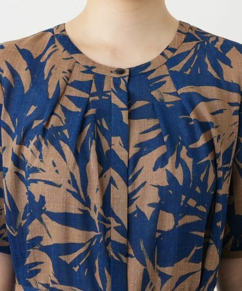 Leilian / レリアン ドレス | リーフ柄フレアワンピース【Leilian WHITE LABEL】 | 詳細11