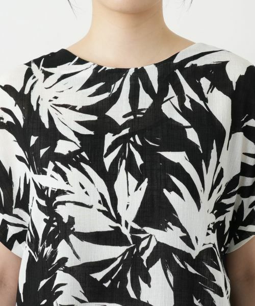 Leilian / レリアン シャツ・ブラウス | リーフ柄チュニックブラウス【Leilian WHITE LABEL】 | 詳細10