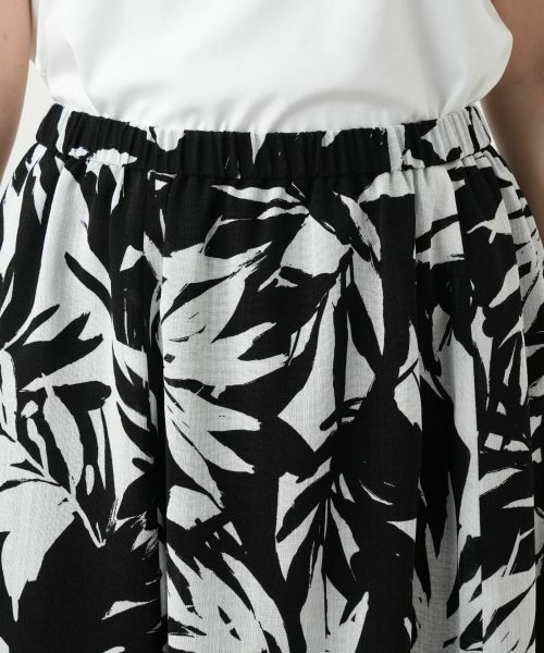 Leilian / レリアン ミニ・ひざ丈スカート | リーフ柄フレアスカート【Leilian WHITE LABEL】 | 詳細10