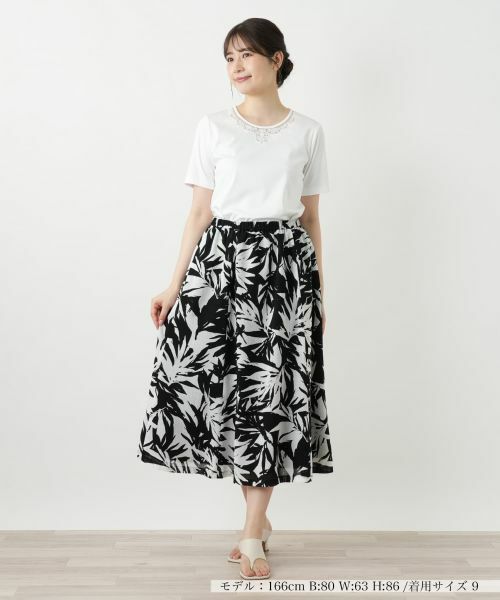 Leilian / レリアン ミニ・ひざ丈スカート | リーフ柄フレアスカート【Leilian WHITE LABEL】 | 詳細4