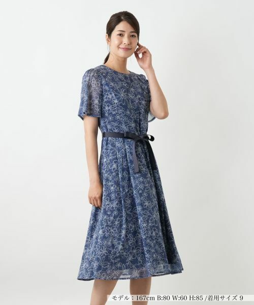 Leilian / レリアン ドレス | フラワー柄フレアワンピース【Leilian WHITE LABEL】(ブルー系)