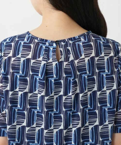 Leilian / レリアン カットソー | 幾何学柄タックカットソー【Leilian WHITE LABEL】 | 詳細11
