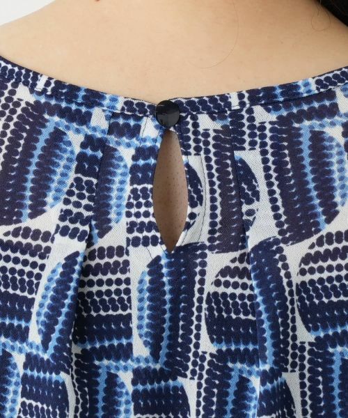 Leilian / レリアン カットソー | 幾何学柄タックカットソー【Leilian WHITE LABEL】 | 詳細12