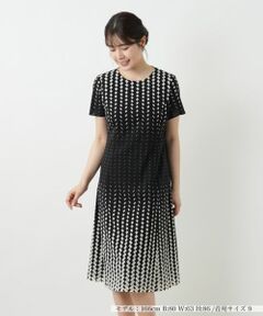 Leilian / レリアン ドレス | 幾何学柄フレアワンピース