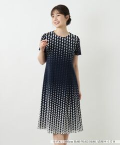 Leilian / レリアン ドレス | 幾何学柄フレアワンピース