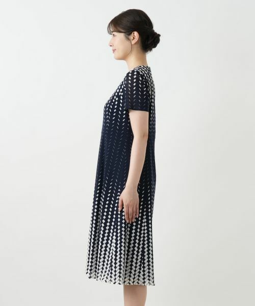 Leilian / レリアン ドレス | 幾何学柄フレアワンピース | 詳細8