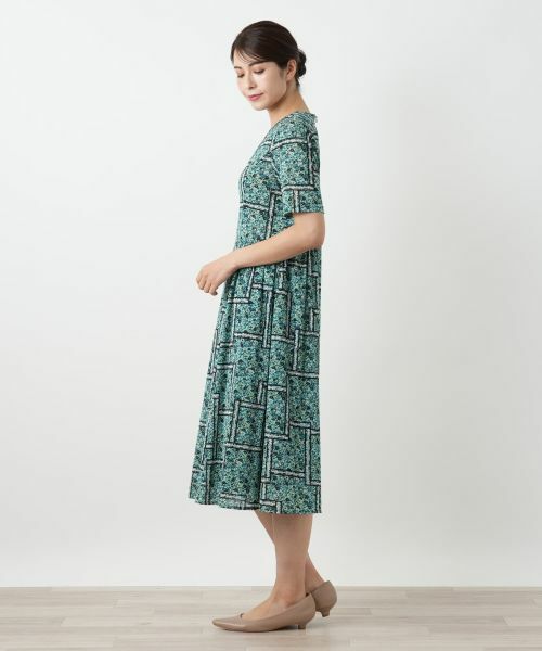 Leilian / レリアン ドレス | 洗えるフラワー柄フレアワンピース【パワーネット素材】 | 詳細2