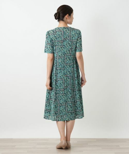 Leilian / レリアン ドレス | 洗えるフラワー柄フレアワンピース【パワーネット素材】 | 詳細3