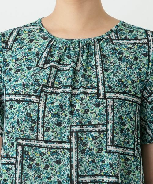 Leilian / レリアン シャツ・ブラウス | フラワー柄クルーネックブラウス | 詳細10