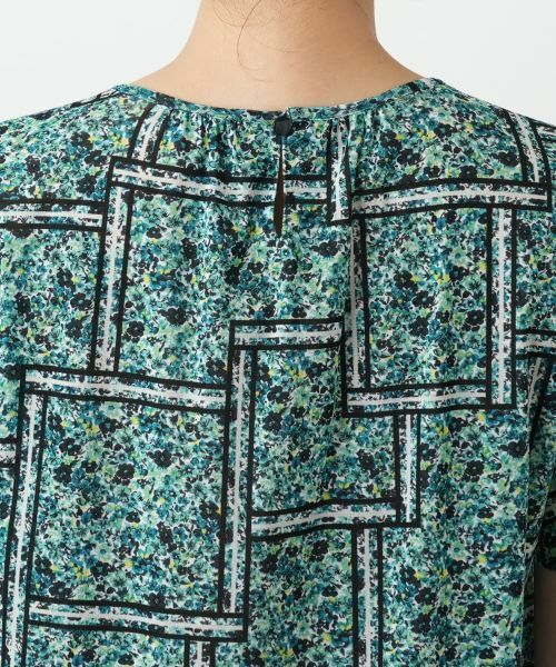 Leilian / レリアン シャツ・ブラウス | フラワー柄クルーネックブラウス | 詳細11