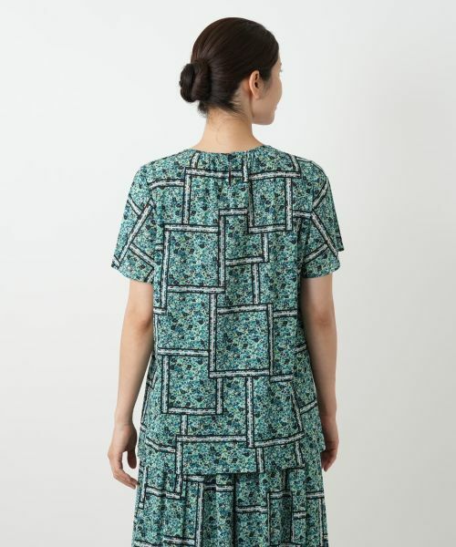 Leilian / レリアン シャツ・ブラウス | フラワー柄クルーネックブラウス | 詳細9