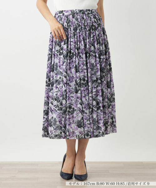 Leilian / レリアン ロング・マキシ丈スカート | 花柄プリーツスカート(パープル)