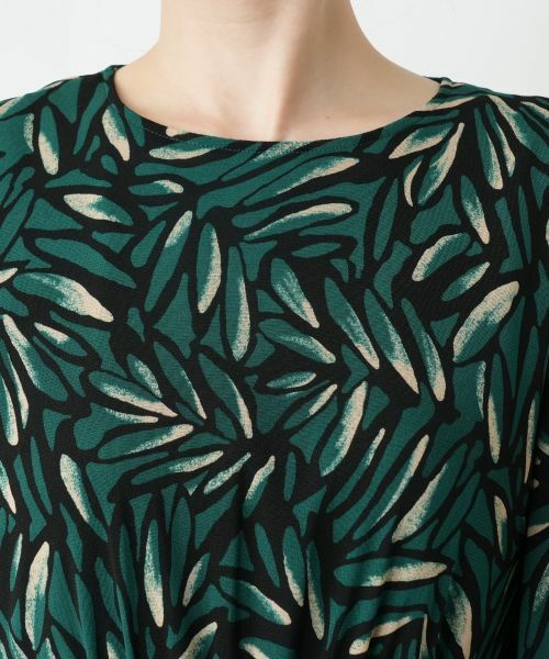 Leilian / レリアン ドレス | 洗えるプリントプリーツワンピース【パワーネット素材】【Leilian WHITE LABEL】 | 詳細11