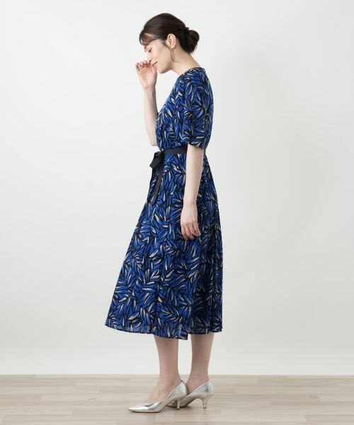 Leilian / レリアン ドレス | 洗えるプリントプリーツワンピース【パワーネット素材】【Leilian WHITE LABEL】 | 詳細2