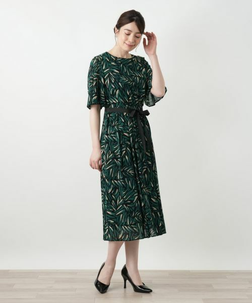 Leilian / レリアン ドレス | 洗えるプリントプリーツワンピース【パワーネット素材】【Leilian WHITE LABEL】 | 詳細4