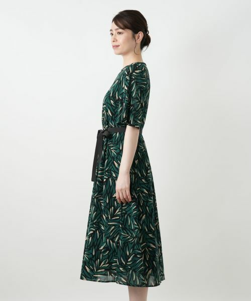 Leilian / レリアン ドレス | 洗えるプリントプリーツワンピース【パワーネット素材】【Leilian WHITE LABEL】 | 詳細9