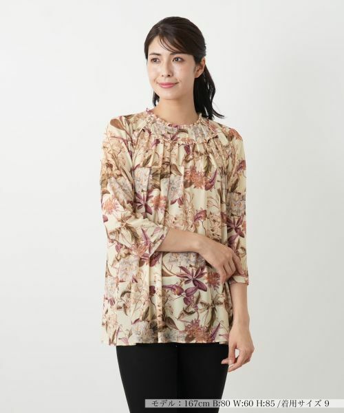 Leilian/レリアン 花柄フレアブラウス【Leilian WHITE LABEL】 キャメル 9(M)