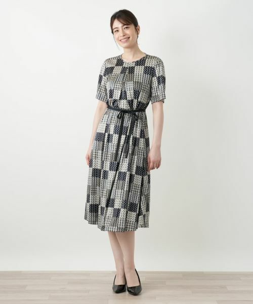 Leilian / レリアン ドレス | 幾何学柄フレアワンピース【ROCHAS Premiere】 | 詳細1