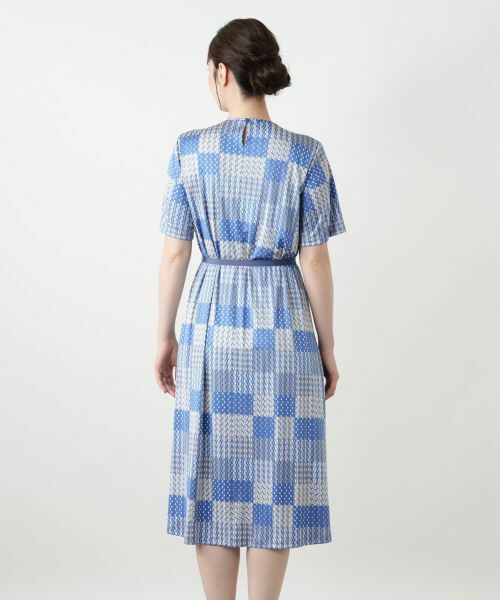 Leilian / レリアン ドレス | 幾何学柄フレアワンピース【ROCHAS Premiere】 | 詳細10