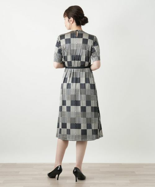 Leilian / レリアン ドレス | 幾何学柄フレアワンピース【ROCHAS Premiere】 | 詳細3