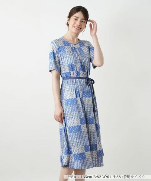 Leilian / レリアン ドレス | 幾何学柄フレアワンピース【ROCHAS Premiere】(コバルトブルー)