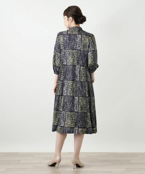 Leilian / レリアン ドレス | プリントボウタイワンピース【ROCHAS Premiere】 | 詳細3