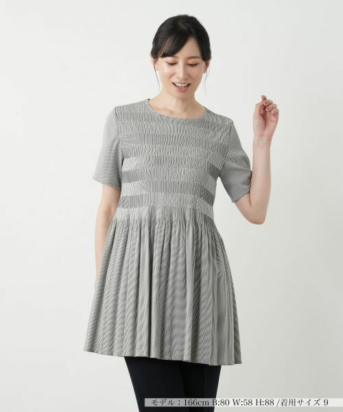 Leilian/レリアン ギャザー切替フレアブラウス【Leilian WHITE LABEL】 アッシュグレー 9(M) Leilian/レリアン ギャザー切替フレアブラウス【Leilian WHITE LABEL】 アッシュグレー 9(M)