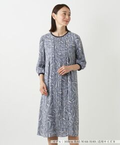 値下げレリアン17+ネイビーとホワイトのストライプ七分袖ワンピ少しラメ 裏地付き 値下げレリアン17+ネイビーとホワイトのストライプ七分袖ワンピ